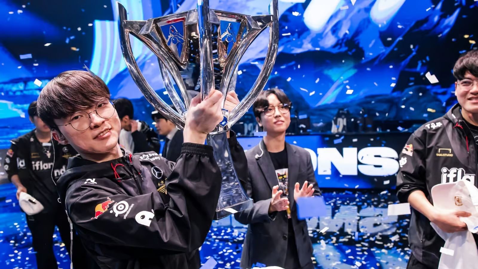 T1-Faker-decided-to-change-his-Worlds-2023-skin.jpg